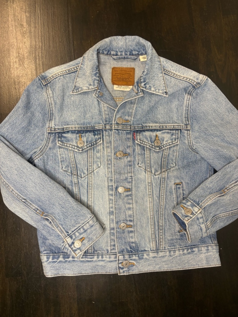 Levi’s Premium Ex-Boyfriend Trucker Jacket – Light Wash Denim – Size XS